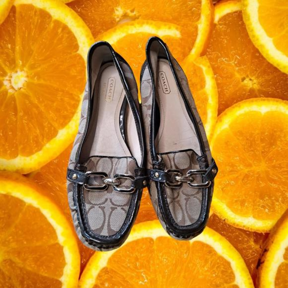 Coach Perry Tan Monogram Loafers with‎ Black Trim Size 7.5